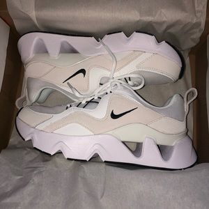 NIKE RYZ 365